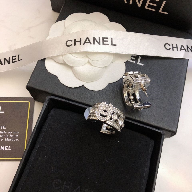 Ch**el earrings